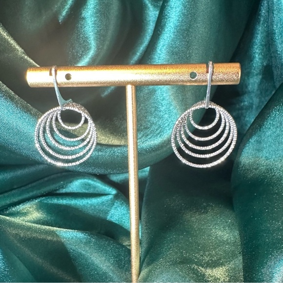 Italian 925 Sterling Silver Multi-Hoop Earrings – Diamond Cut - Picture 4 of 15